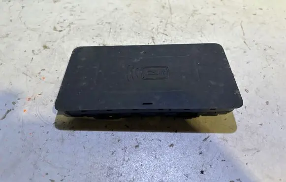 BMW 4 G22 G23 G24 G26 Wireless charging module 13399710 5A1DB1801 WCH189