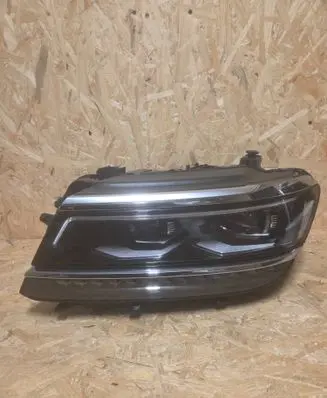 Volkswagen Tiguan Allspace Headlight/headlamp 030110123505 5NN941081C E15A6359