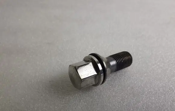 Maserati Levante Nuts/bolts 