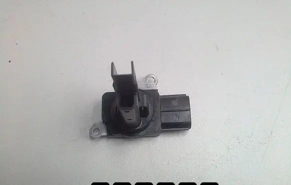 Toyota Yaris Mass air flow meter 22204-0V020