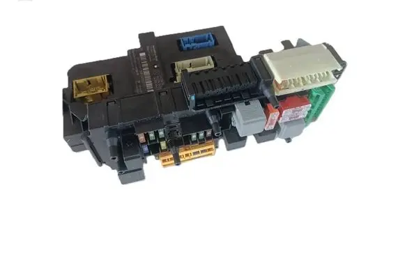 Mercedes-Benz GLK (X204) SAM control unit 2045452069-glk 2045452069