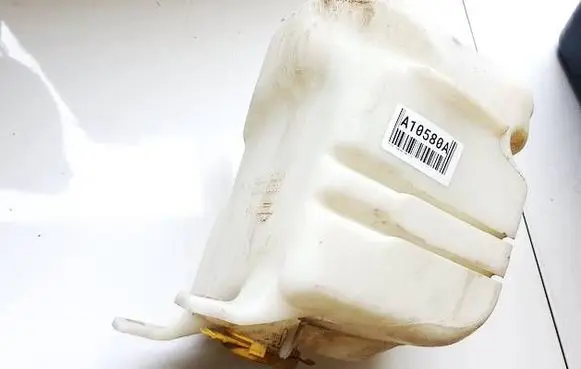 Nissan Terrano Windshield washer fluid reservoir/tank 289100X800 289100X900