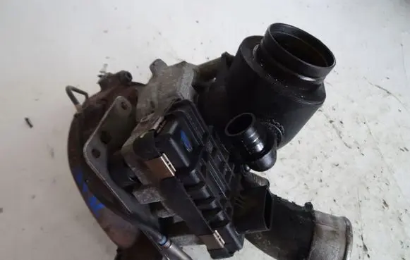 Volkswagen Touareg I Turbo 059145722M