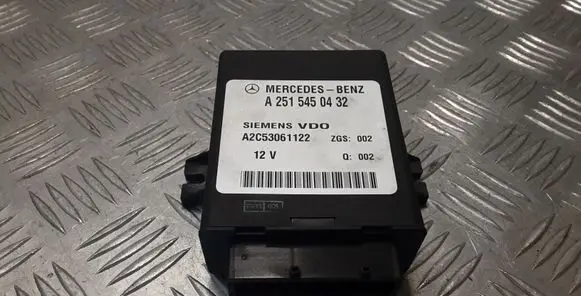 Mercedes-Benz R W251 Air suspension control unit module (rear) A2515450432
