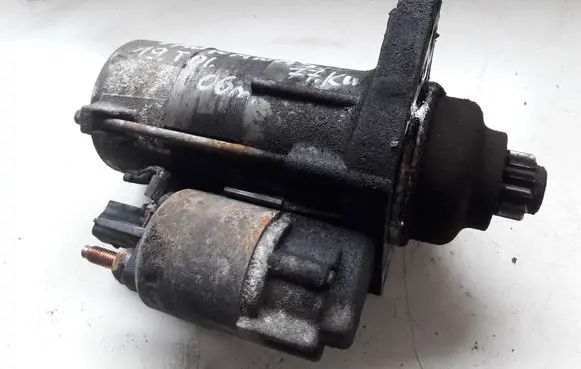 Volkswagen Touran I Starter motor TS18E1