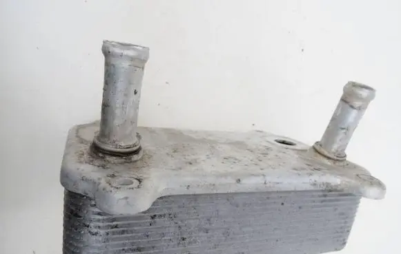 Porsche Cayenne (9PA) Engine oil radiator 6819130 H0394000 060810