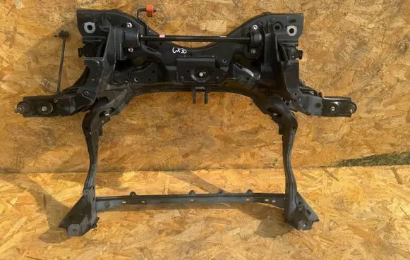 Mazda CX-30 Engine mounting bracket 