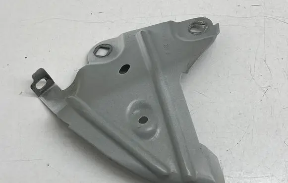 BMW X1 F48 F49 Fender mounting bracket 7351515