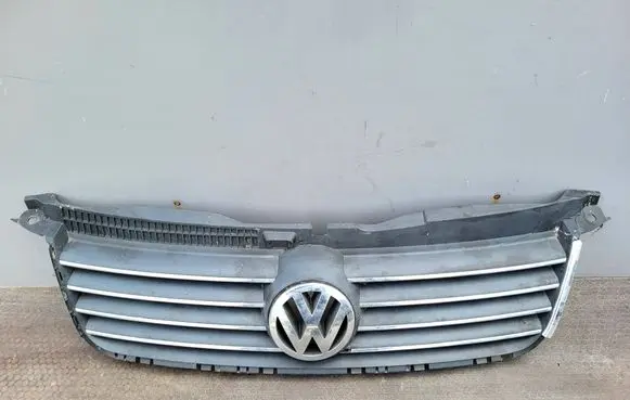 Volkswagen PASSAT B5.5 Front bumper upper radiator grill 3B0853651L 3B0853651J 3B0853651K