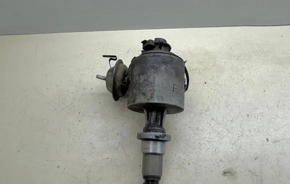 Volvo 66 Spark distributor R273D61 6623D