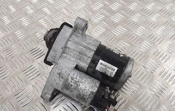 Nissan Qashqai Starter motor 233004415r