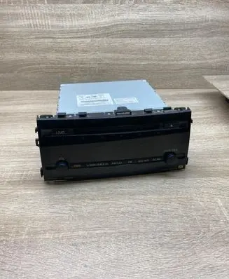 Toyota Prius (XW10) Radio/CD/DVD/GPS head unit 8612047210 CQET0560A
