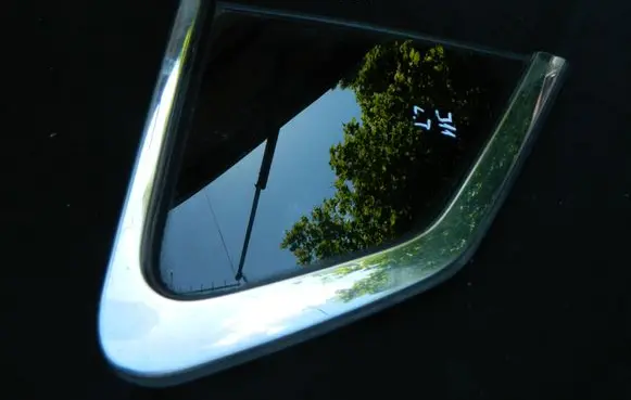 Nissan Qashqai Rear windscreen/windshield window 