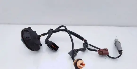 Headlight/headlamp dust cover