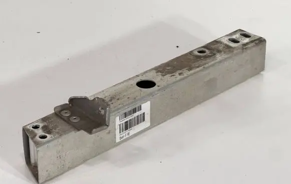 BMW i3 Front bumper shock/impact absorber D6222077000 A0002855590