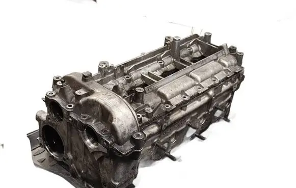 Mercedes-Benz C W204 Engine head R6420163901