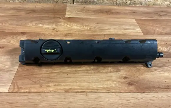 Citroen C5 Rocker cam cover F09702159100 E09702159100