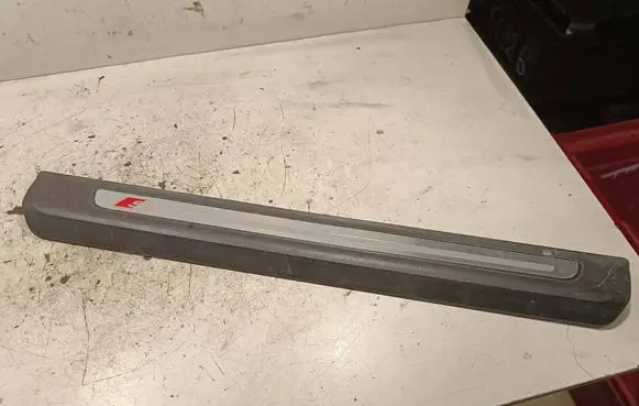 Audi Q7 4M Front sill trim cover 4M0853374B