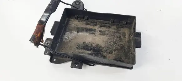 Suzuki Kizashi Battery bracket 