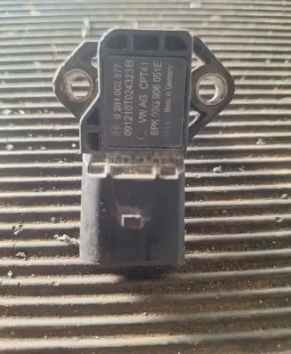 Audi A4 S4 B9 Air pressure sensor 03G906051E 0281002977 091210T024323B