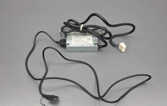 Honda CR-V iPod connector socket GKG2008646 08A281J6100001 08A281J61000