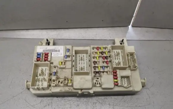 Ford Focus Fuse module 7M5T14A073FB