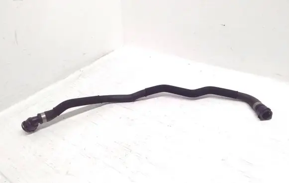 BMW 5 GT F07 Engine coolant pipe/hose 7800107