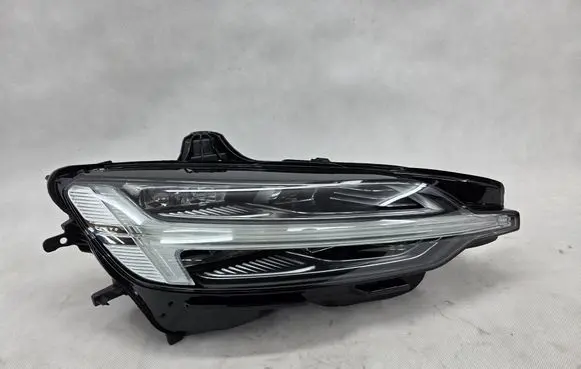 Volvo S60 Headlight/headlamp 32314161