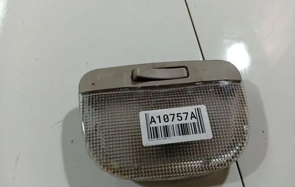 Subaru Legacy Rear seat light VC12068