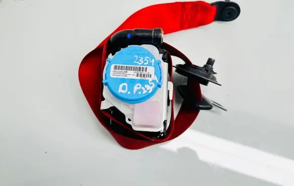 Mercedes-Benz A W176 Front seatbelt 307494599L60 307494599L60AN