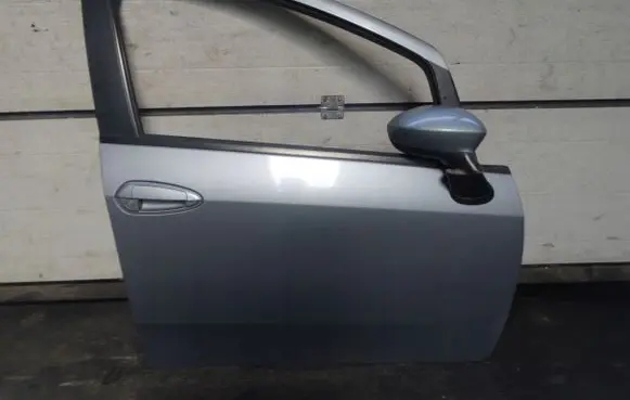 Fiat Punto (176) Rear door