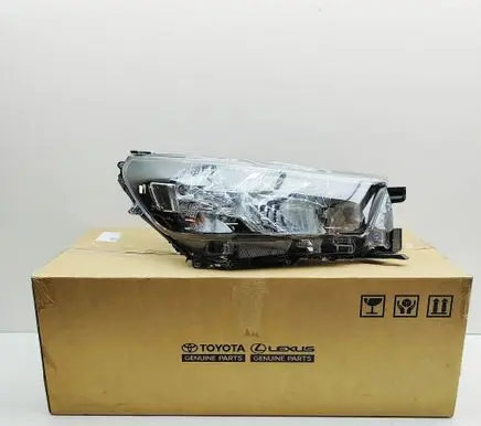 Toyota Hilux (AN120, AN130) Headlight/headlamp 811100KK80