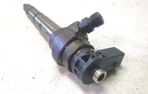 Audi A4 S4 B9 Fuel injector 04L130277AE