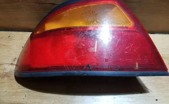Mazda 323 F Rear/tail lights