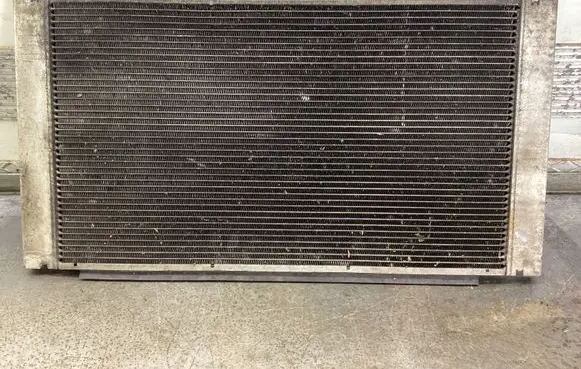 Mini Cooper Countryman R60 Coolant radiator 2751275 G1397000 16080800AB1