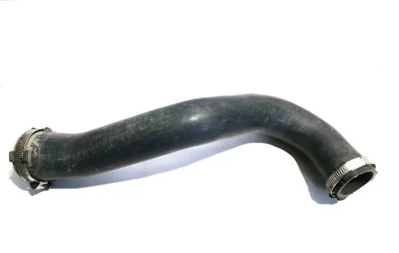 Audi Q7 4L Intercooler hose/pipe 7L6145737B