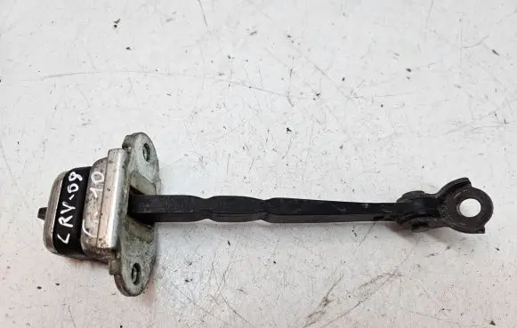Honda CR-V Rear door check strap stopper
