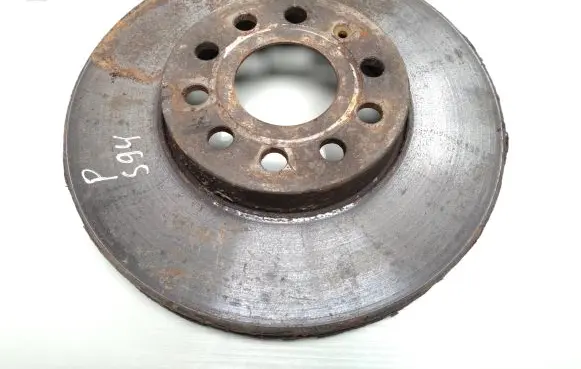 Volkswagen Touran I Front brake disc