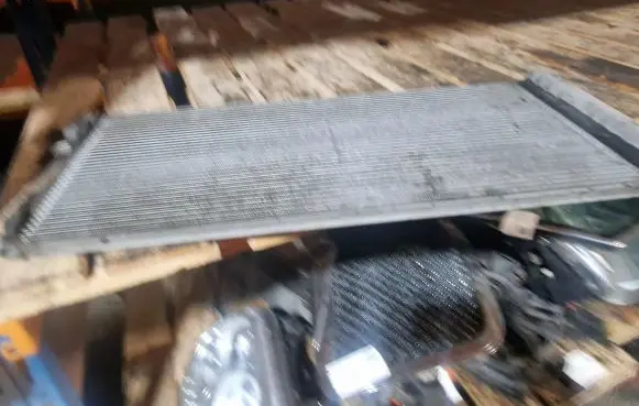 A/C cooling radiator (condenser)