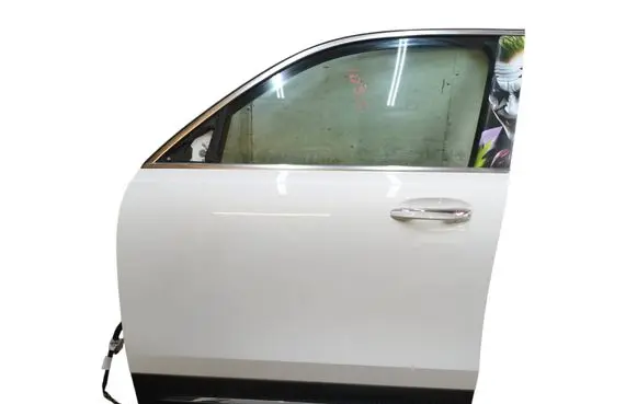 Mercedes-Benz GLB x247 Front door 