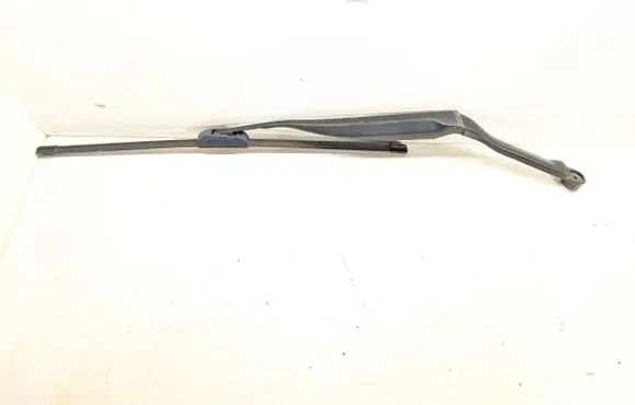 Infiniti QX50 (J50) Front wiper blade arm