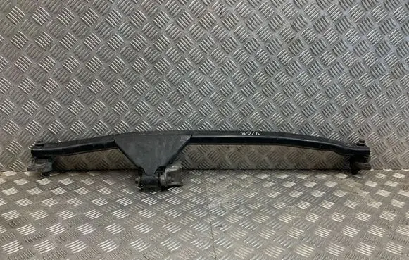 Volvo XC90 Engine mount bracket 8666205