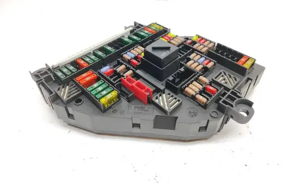 BMW 5 F10 F11 Fuse module 9234423 217033452F
