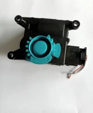 Renault Megane III Air flap motor/actuator T1001784K 2302101A