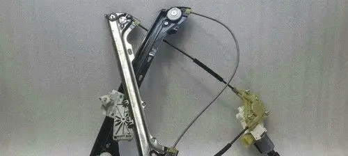 BMW 3 E92 E93 Front door electric window regulator 51337193455