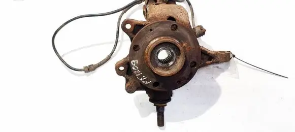 Peugeot 406 Front wheel hub 