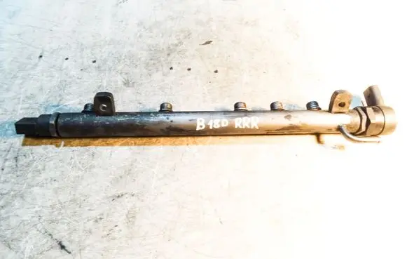 Mercedes-Benz B W245 Fuel main line pipe A6110780449 A0041536728