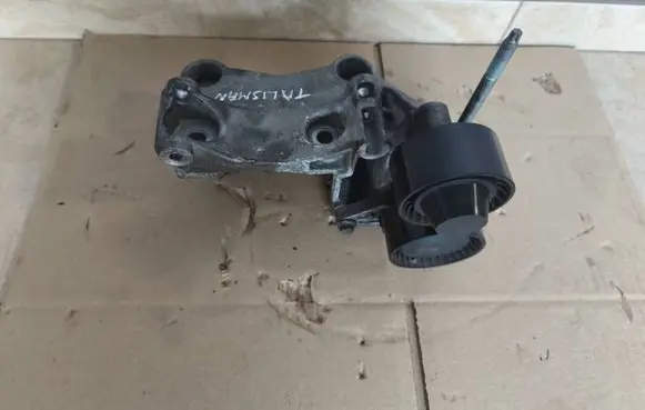 Renault Talisman Generator/alternator bracket 117105124R