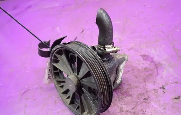 Volvo S60 Power steering pump