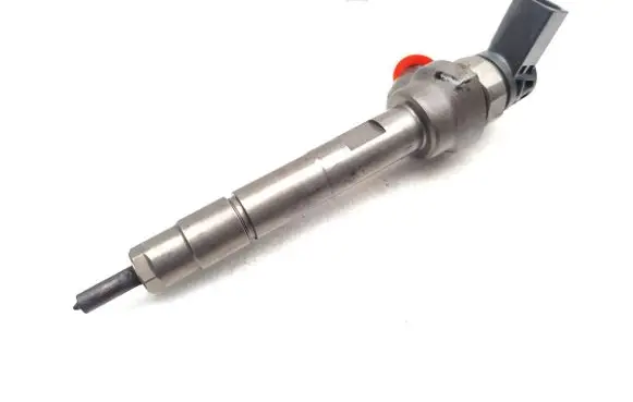 BMW 3 E90 E91 Fuel injector 7810702 0445110382